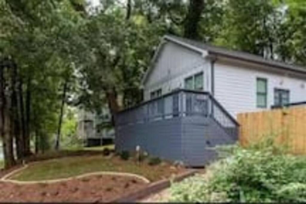 West End Modern Atlanta 3 Bedroom Bungalow エクステリア 写真